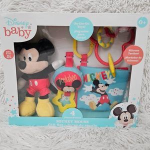 NIB Disney Baby Mickey Mouse Baby Gift Set